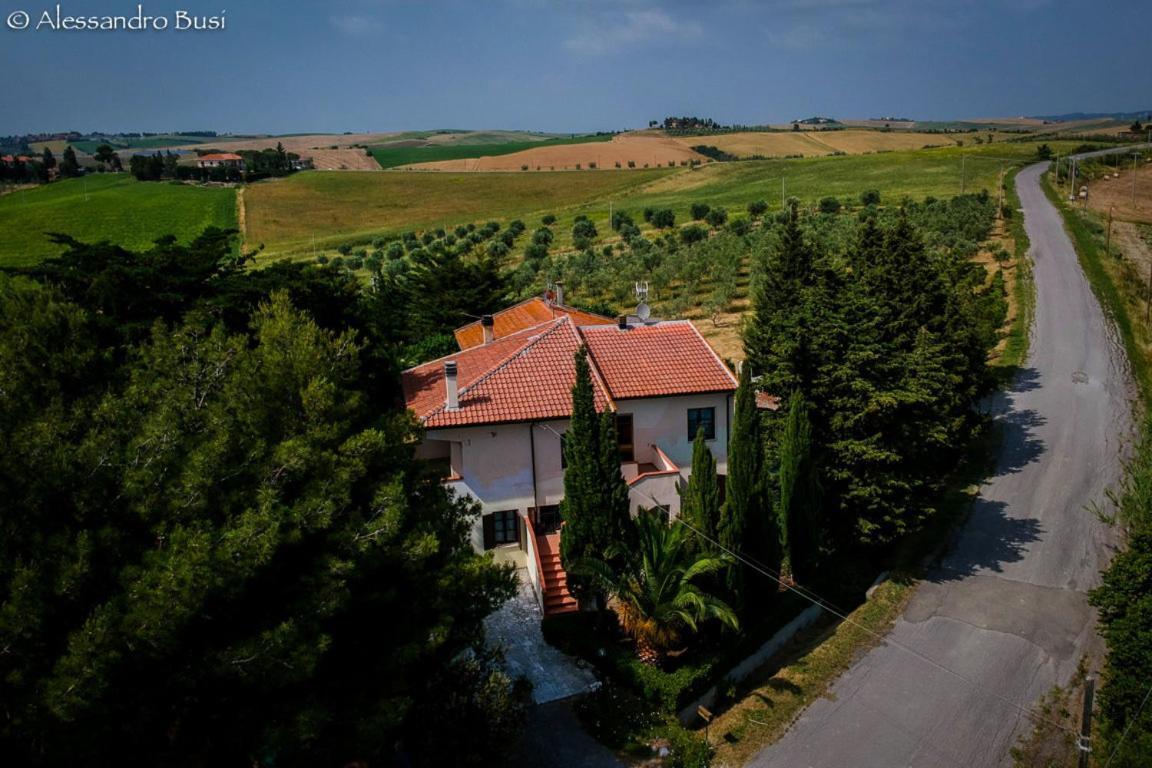 Agriturismo Mandriato Santa Luce Eksteriør billede
