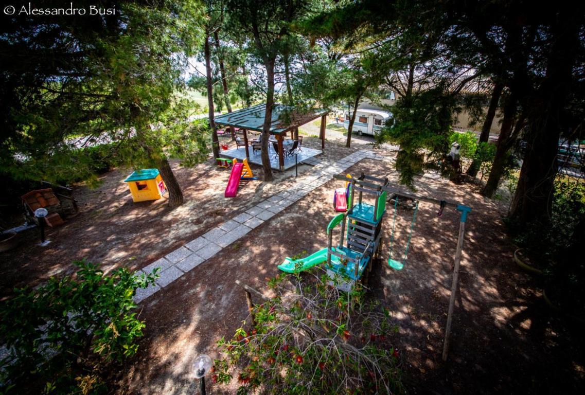 Agriturismo Mandriato Santa Luce Eksteriør billede